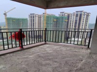 玉合小学旁电梯房九楼三室
